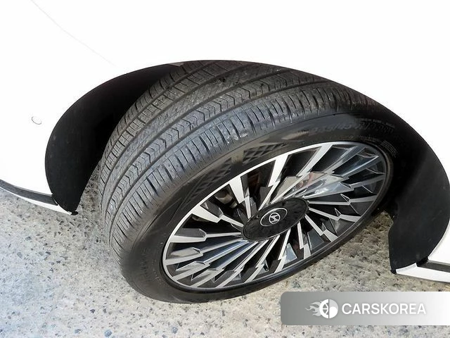 Hyundai Grandeur (GN7) id 4201064 из Кореи 11