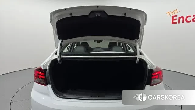 Hyundai The New Avante AD id 3055324 из Кореи 11