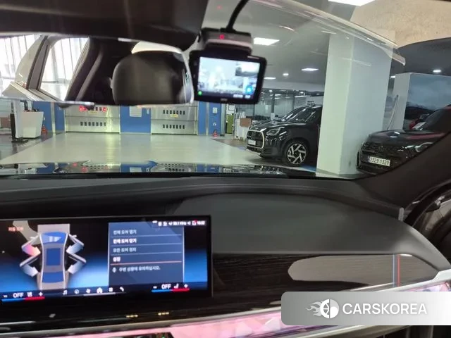 BMW 7 Series (G70) id 3338480 из Кореи 11