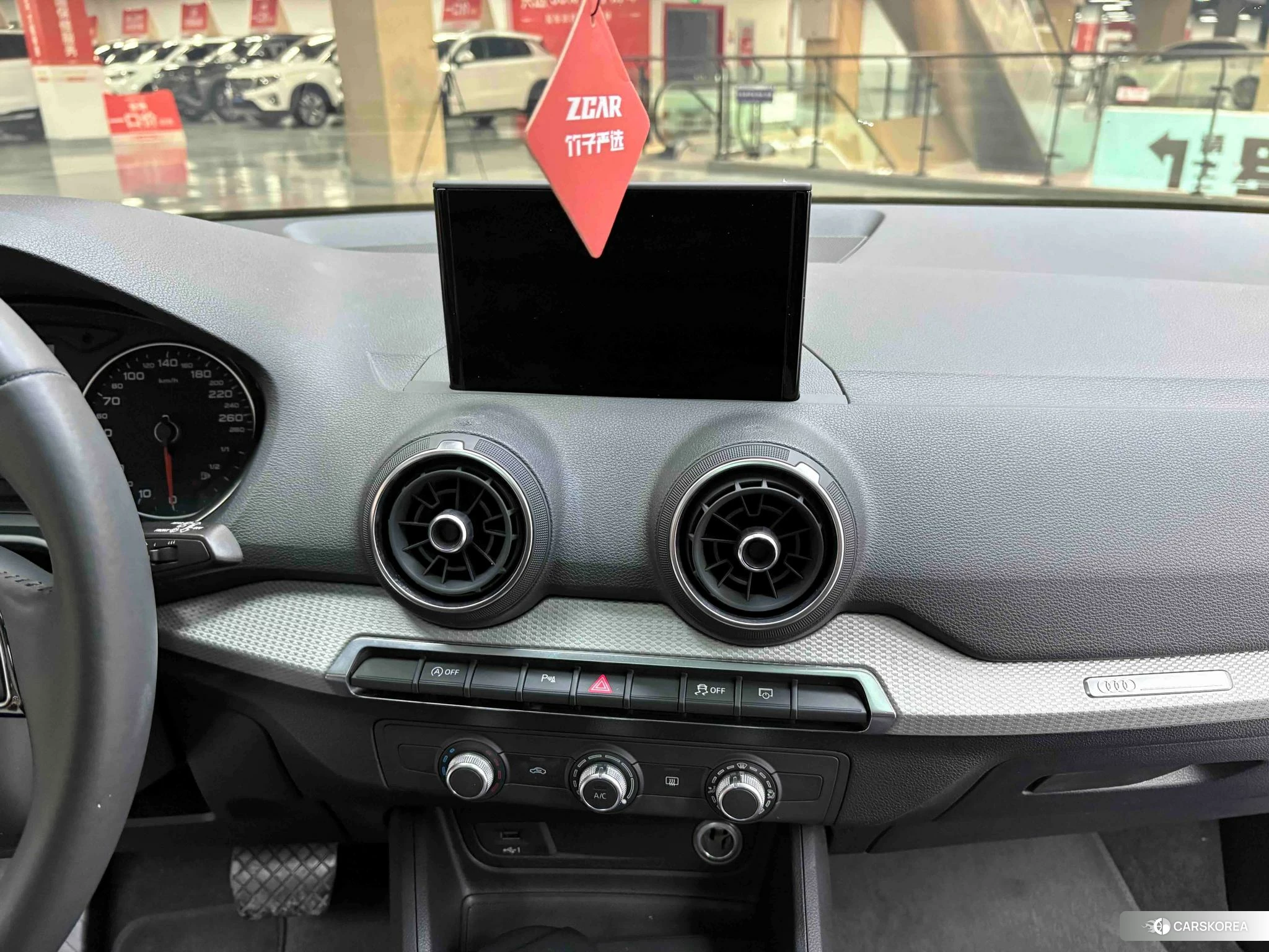 Audi Q2L id 4510600 из Китая 11