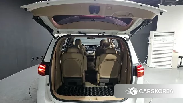 Kia The New Carnival id 3656437 из Кореи 11