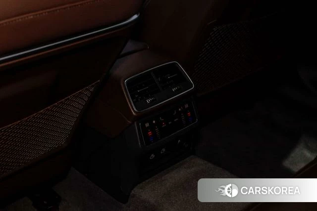 Audi A7L id 4273498 из Китая 11