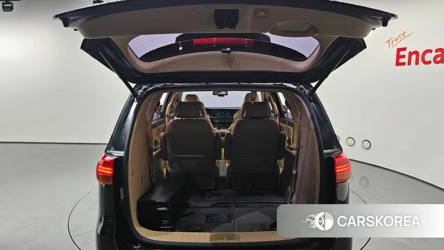 Kia All New Carnival id 4574658 из Кореи 11