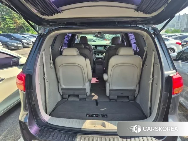 Kia All New Carnival id 3553045 из Кореи 11