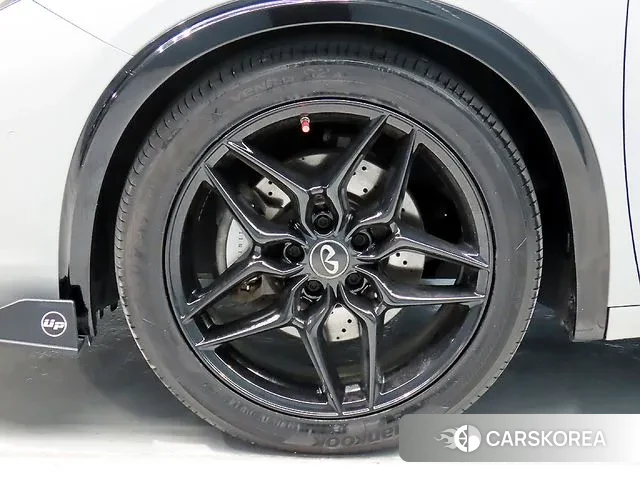 Infiniti Q30 id 3339455 из Кореи 11