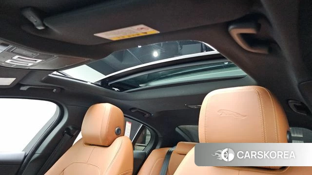 Jaguar XE id 3860586 из Кореи 11