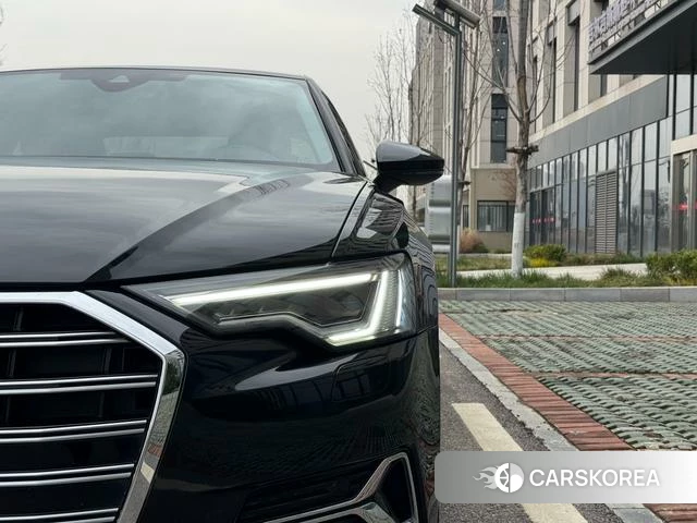 Audi A6L id 4260788 из Китая 11
