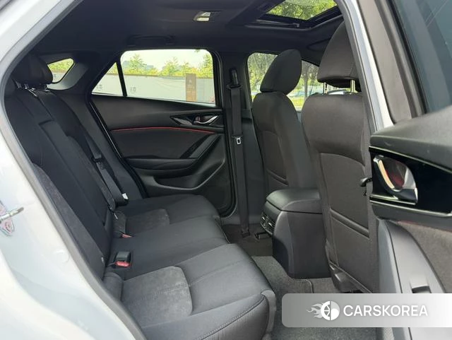 Mazda CX-4 id 4368078 из Китая 11