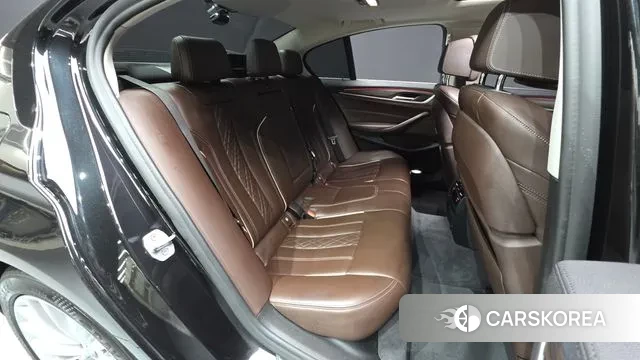 BMW 5 Series (G30) id 3396829 из Кореи 11