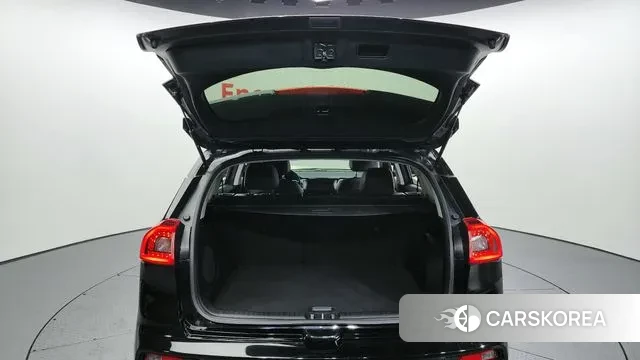 Kia Niro EV id 3646140 из Кореи 11