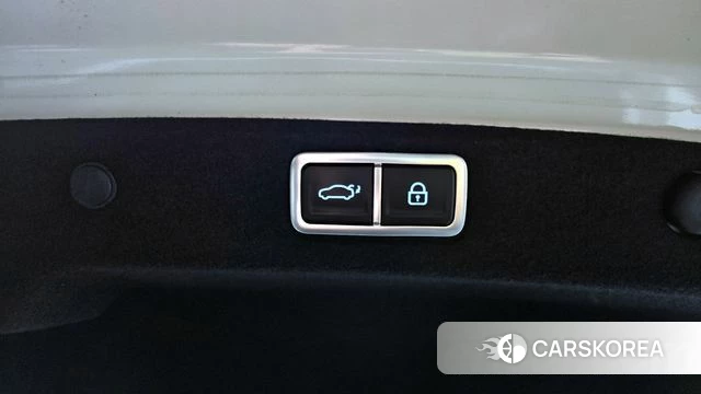 Hyundai Grandeur Hybrid (GN7) id 4230795 из Кореи 11