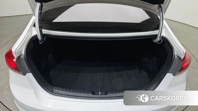 Hyundai Avante AD id 4596319 из Кореи 11