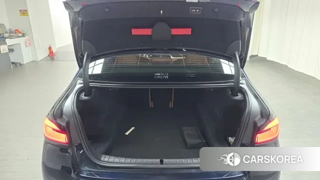 BMW 5 Series (G30) id 2989525 из Кореи 11