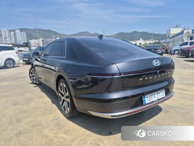 Hyundai Grandeur (GN7) id 4248367 из Кореи 11
