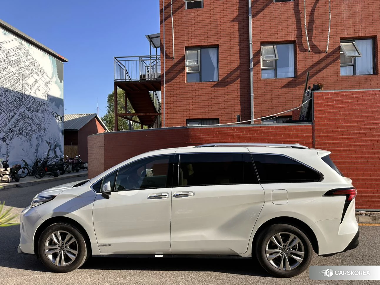 Toyota Saina id 4426727 из Китая 11