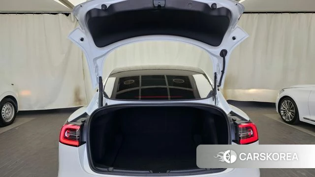 Tesla Model 3 id 4682671 из Кореи 11