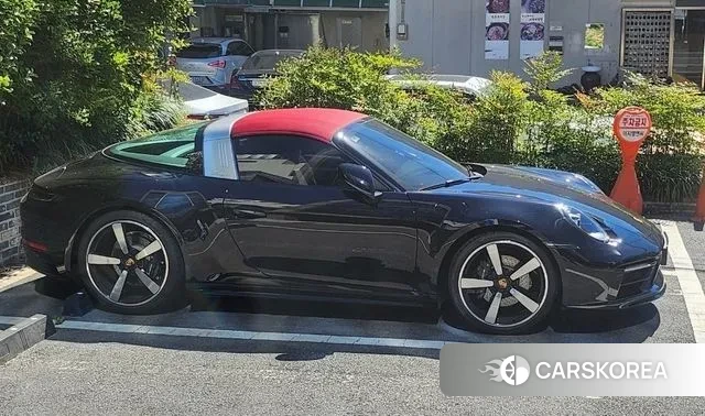 Porsche 911(992) id 3695504 из Кореи 11