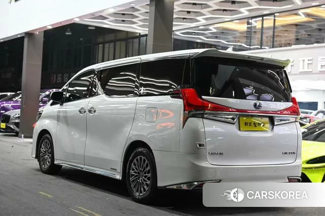 Lexus LM id 4307790 из Китая 11