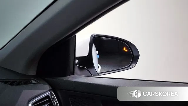 Hyundai Avante AD id 3779102 из Кореи 11