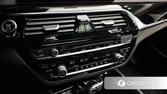 BMW 5 Series (G30) id 3911769 из Кореи 11