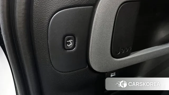 Jeep Cherokee (KL) id 2986708 из Кореи 11