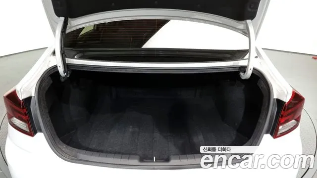 Hyundai The New Avante AD id 2670215 из Кореи 11