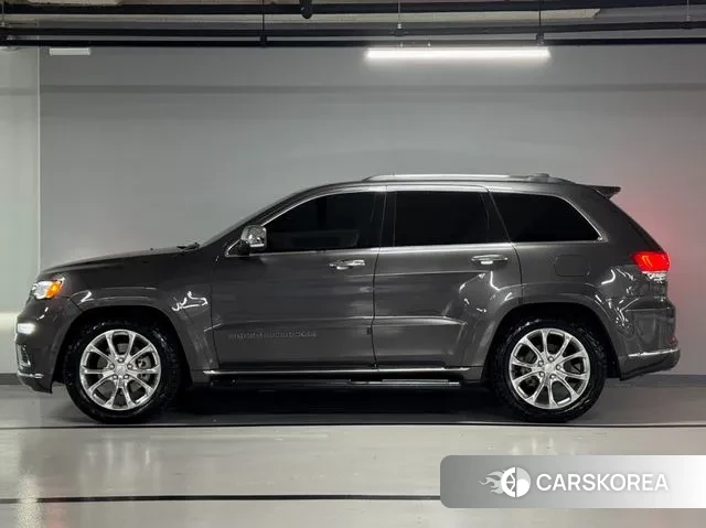 Jeep Grand Cherokee id 3229682 из Кореи 11