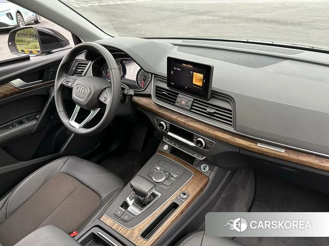 Audi Q5L id 4260606 из Китая 11