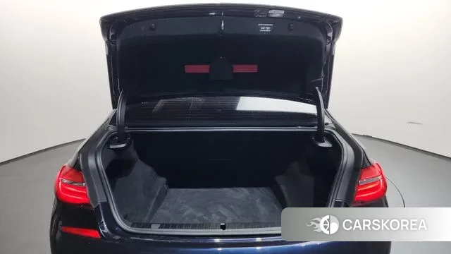 BMW 7 Series (G11) id 3718756 из Кореи 11