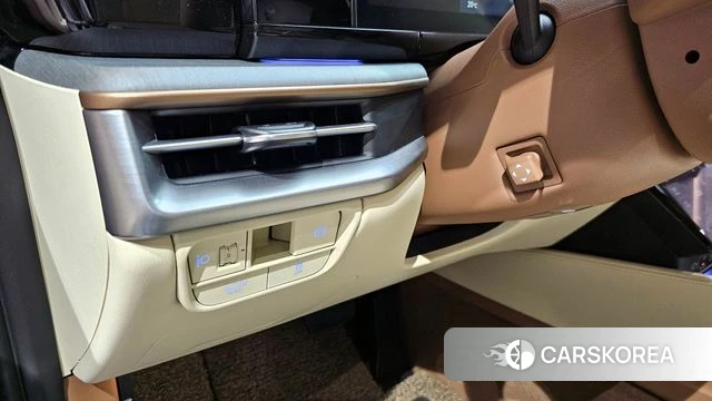 Hyundai Grandeur (GN7) id 3953052 из Кореи 11