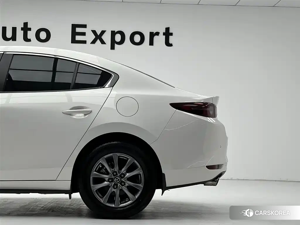 Mazda 3 id 4577616 из Китая 11