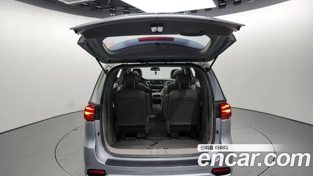 Kia The New Carnival id 2946359 из Кореи 11