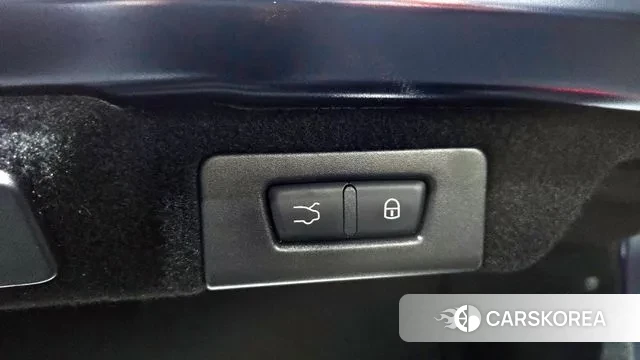 Maserati Quattroporte id 3616825 из Кореи 11