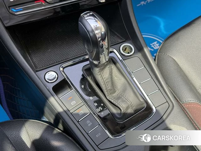 Volkswagen Bora id 4271533 из Китая 11