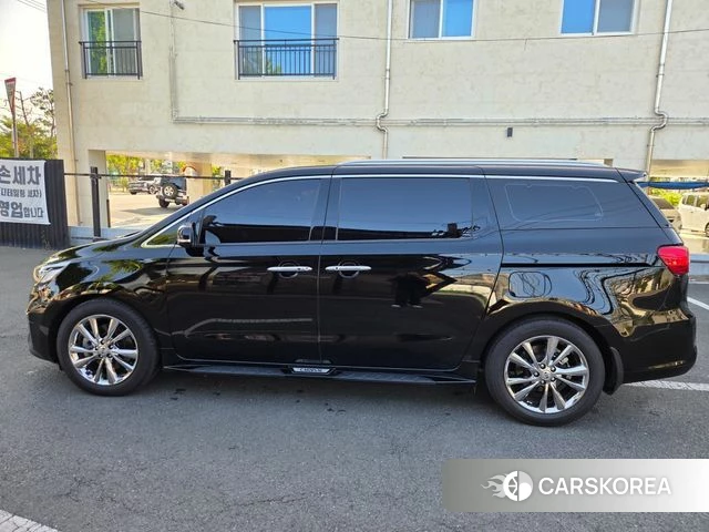 Kia The New Carnival id 4748285 из Кореи 11