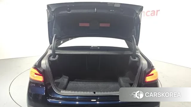 BMW 5 Series (G30) id 3697283 из Кореи 11