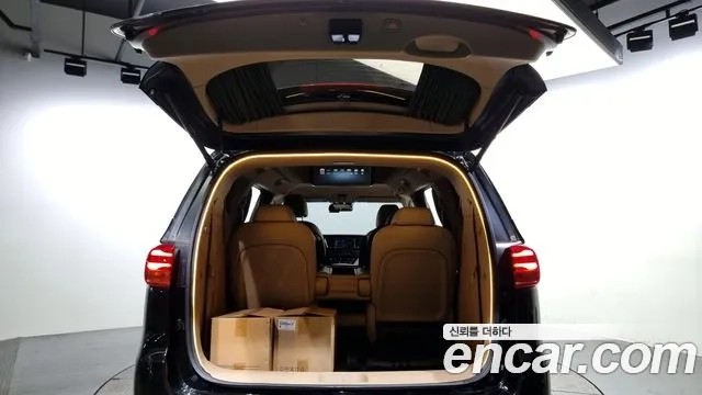 Kia The New Carnival id 2892035 из Кореи 11