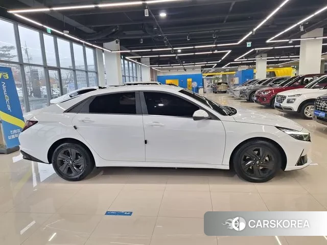 Hyundai Avante (CN7) id 3421858 из Кореи 11