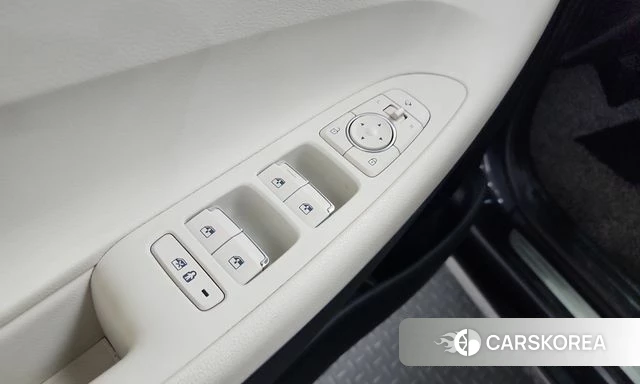 Hyundai The New Grandeur IG Hybrid id 4936389 из Кореи 11