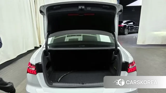 Audi A6 (C8) id 3626046 из Кореи 11