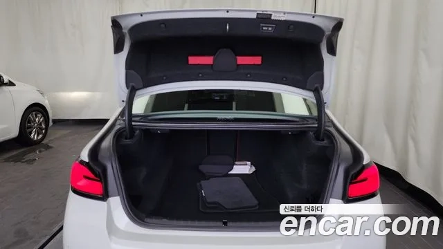 BMW 5 Series (G30) id 2859024 из Кореи 11