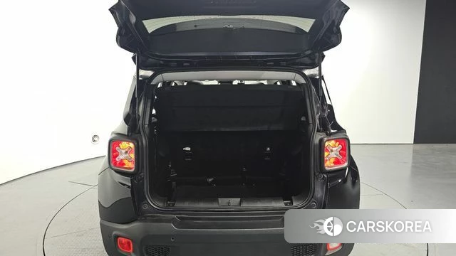 Jeep Renegade id 3827362 из Кореи 11