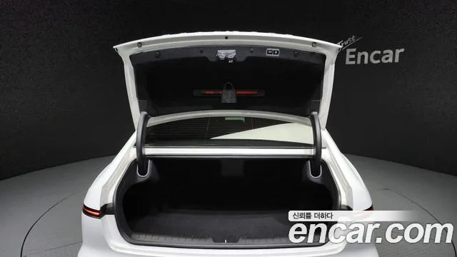 Hyundai Grandeur (GN7) id 2660386 из Кореи 11