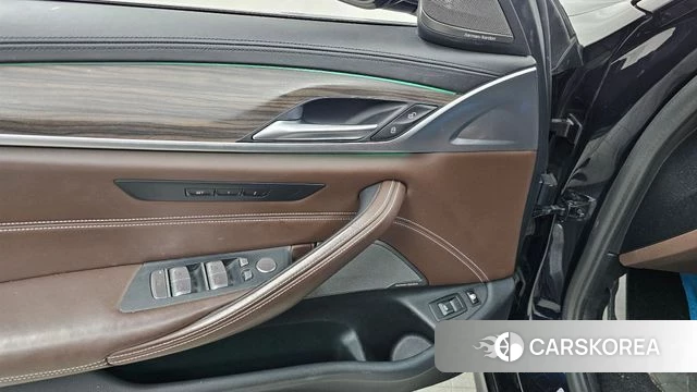BMW 5 Series (G30) id 4647140 из Кореи 11