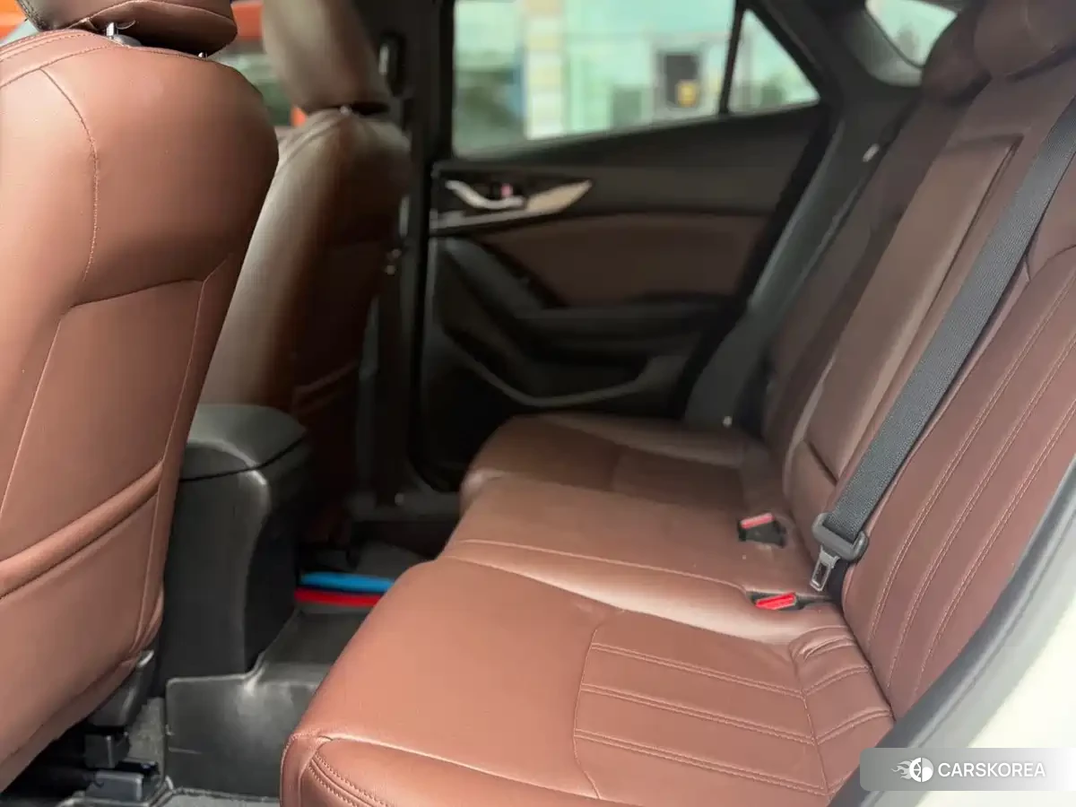 Mazda CX-4 id 4559582 из Китая 11