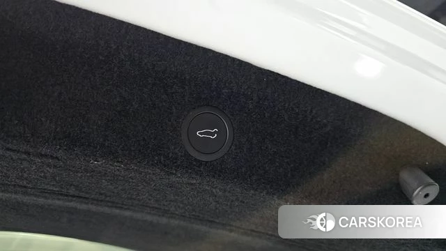 Tesla Model Y id 3825672 из Кореи 11