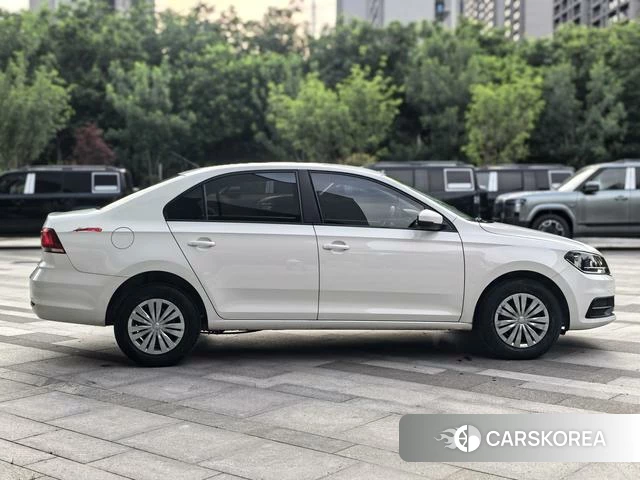 Volkswagen Santana id 4279115 из Китая 11
