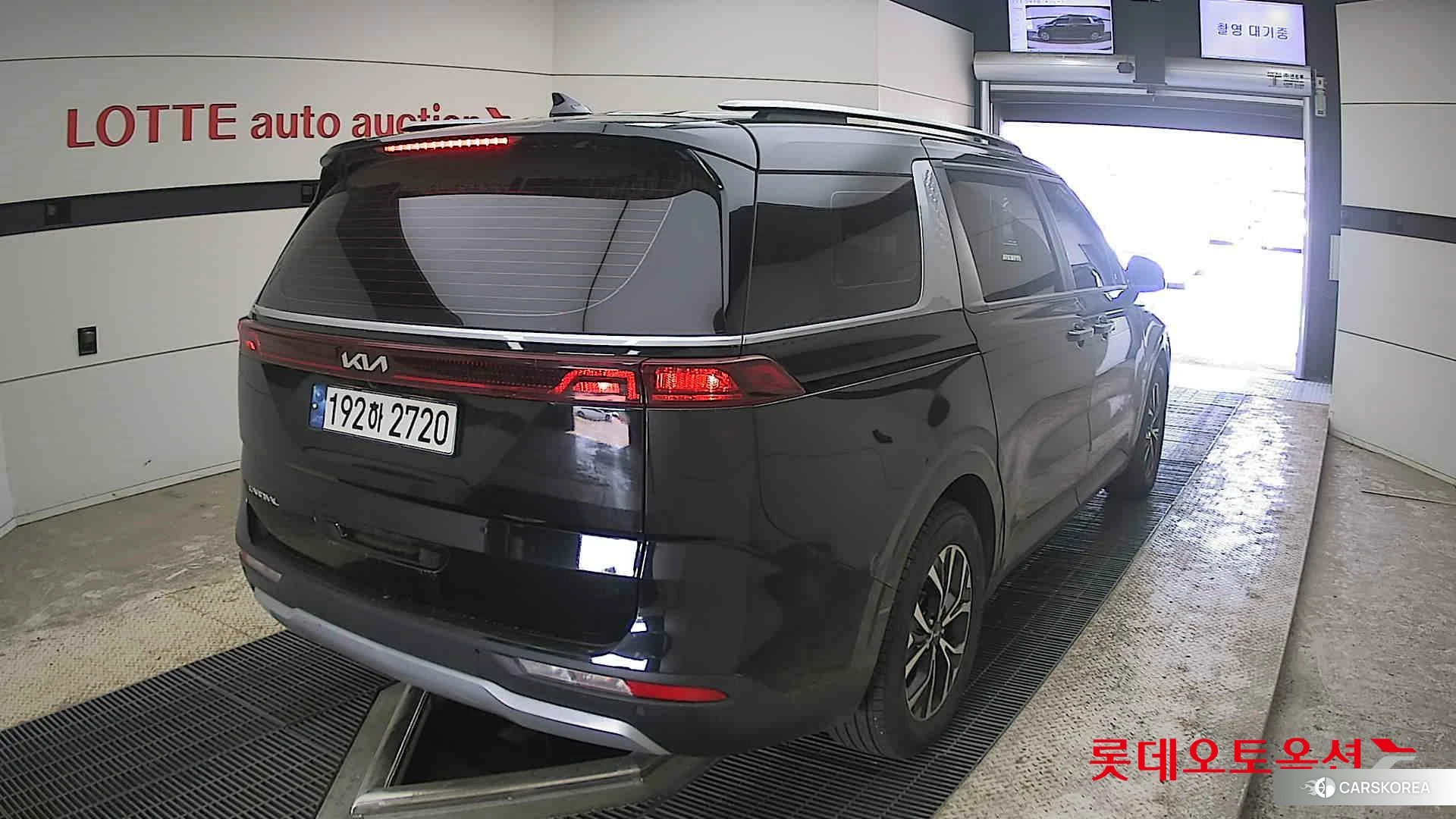 Kia Carnival id 4289621 из Кореи 11