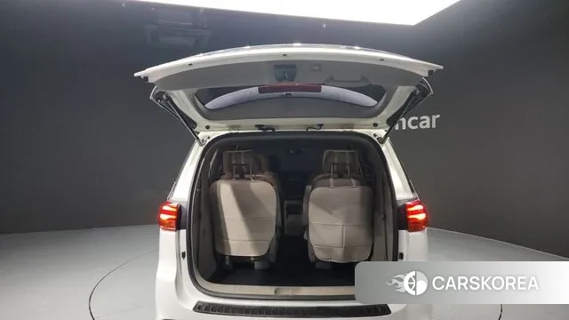 Kia The New Carnival id 3336618 из Кореи 11