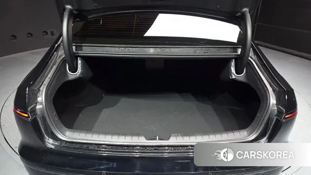 Hyundai Grandeur (GN7) id 3763839 из Кореи 11